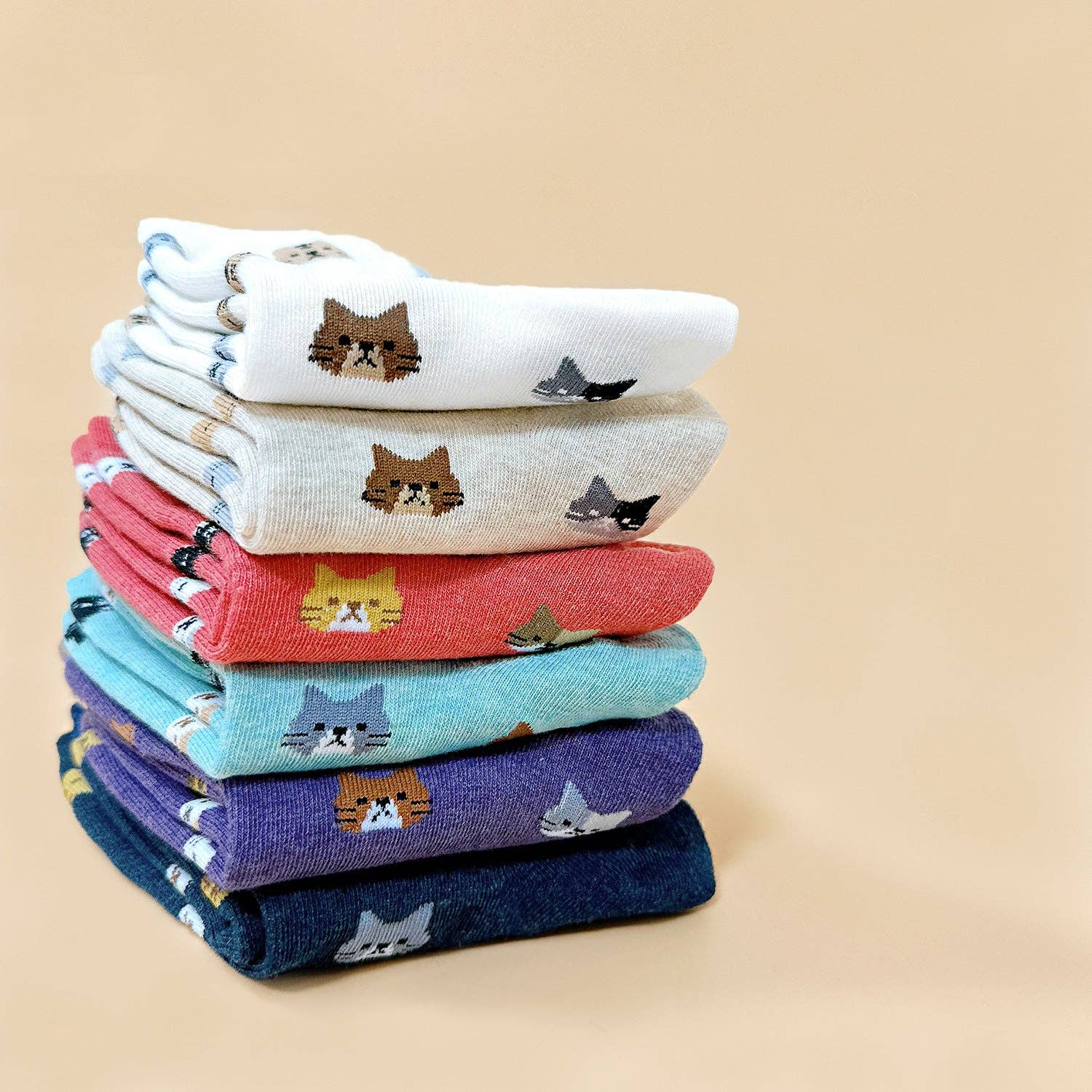 7DAYSSOCKS - Wholesale Socks - Women's - Women's Crew Cat Friends Socks8