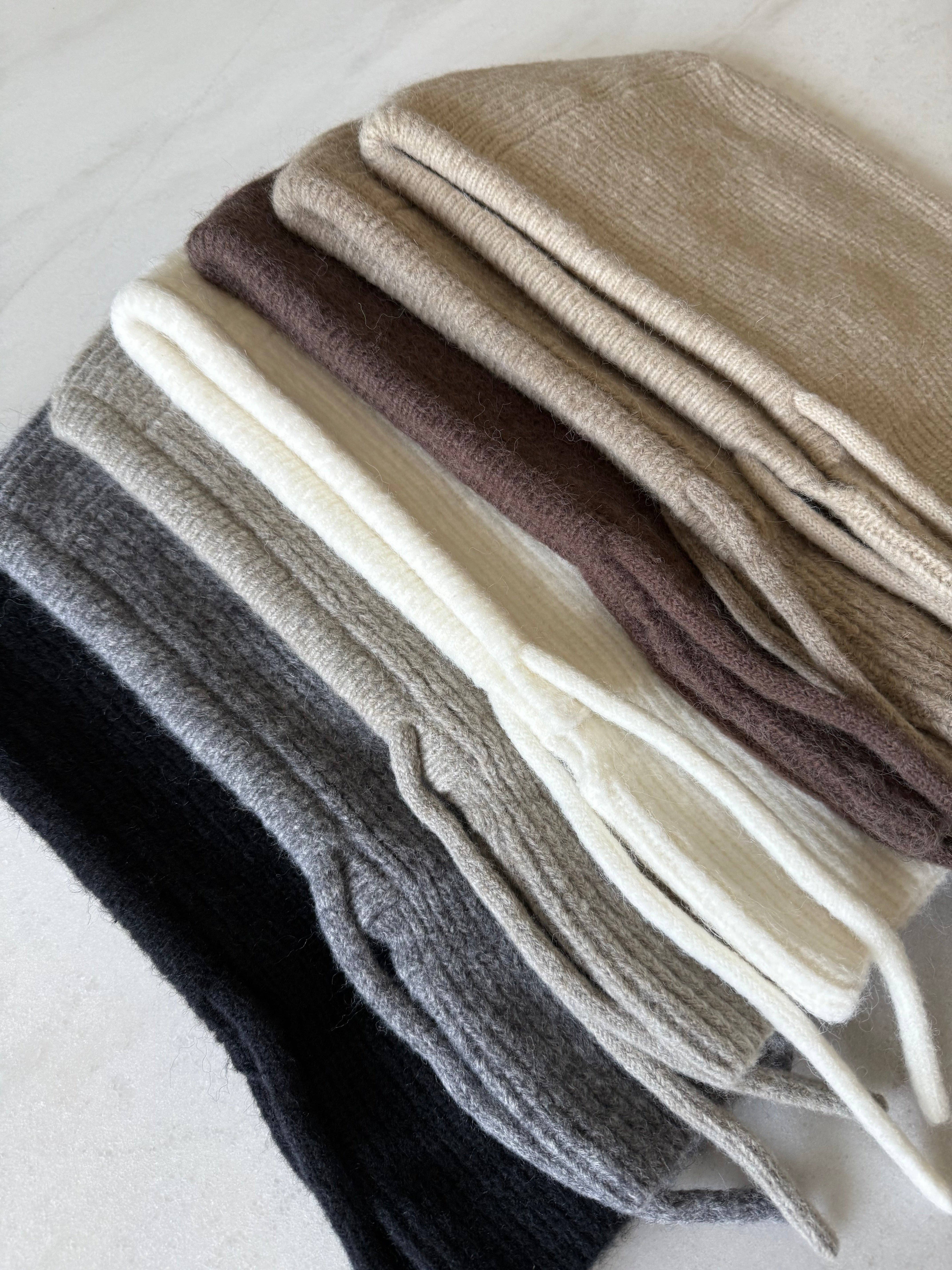 Billy Bamboo - Wholesale Balaclava - Women's - FUZZY ALPACA BALACLAVA - neutral6