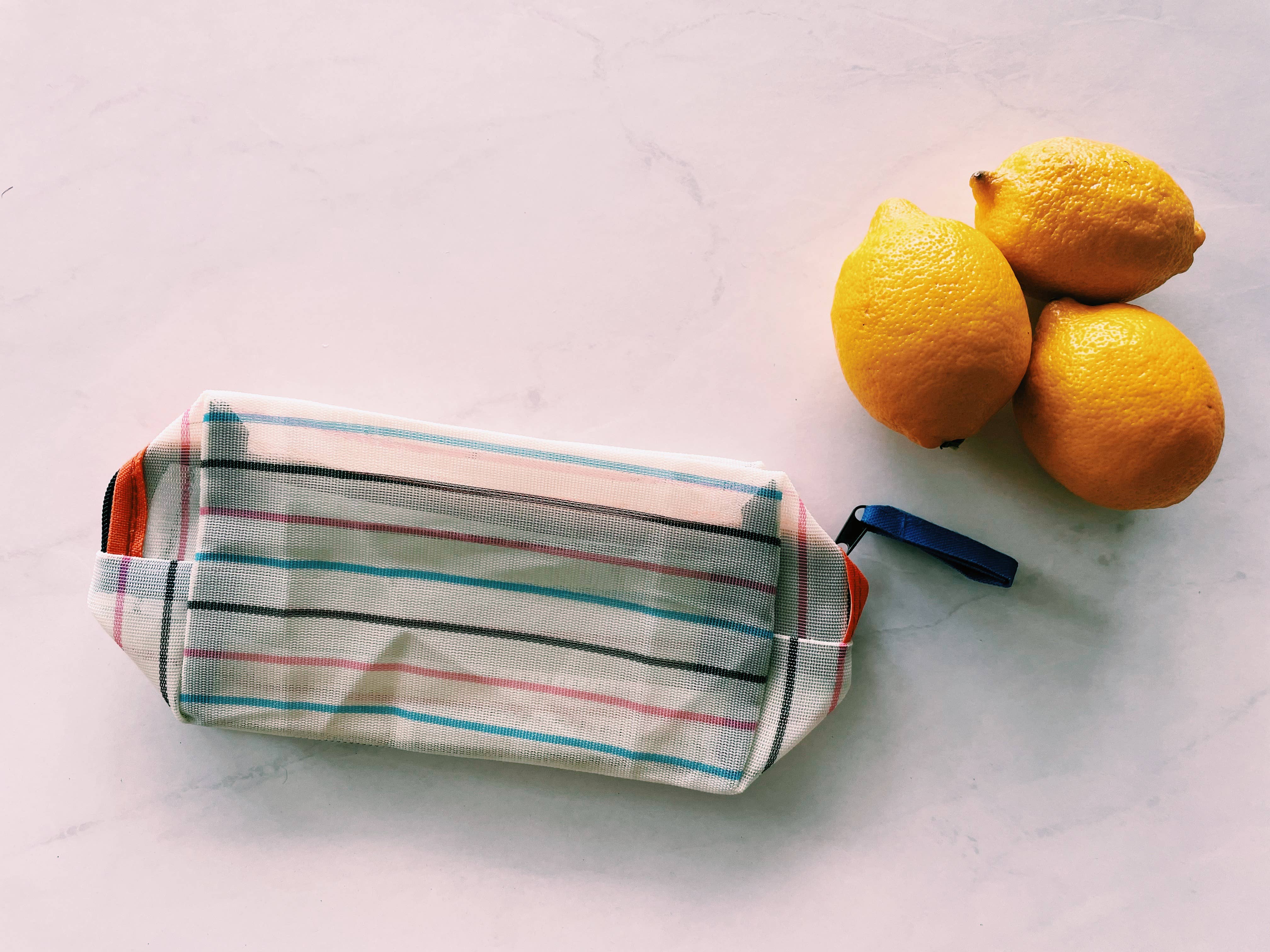 Pura Vida – Großhandel Schmink-/Kosmetiktasche – Kosmetiktasche und Federmäppchen aus mexikanischem Netz2