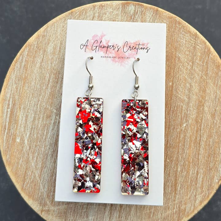 Röda, Svarta, Silverglittriga Akrylstav Gameday Örhängen för wholesale av A Glamper's Creations LLC