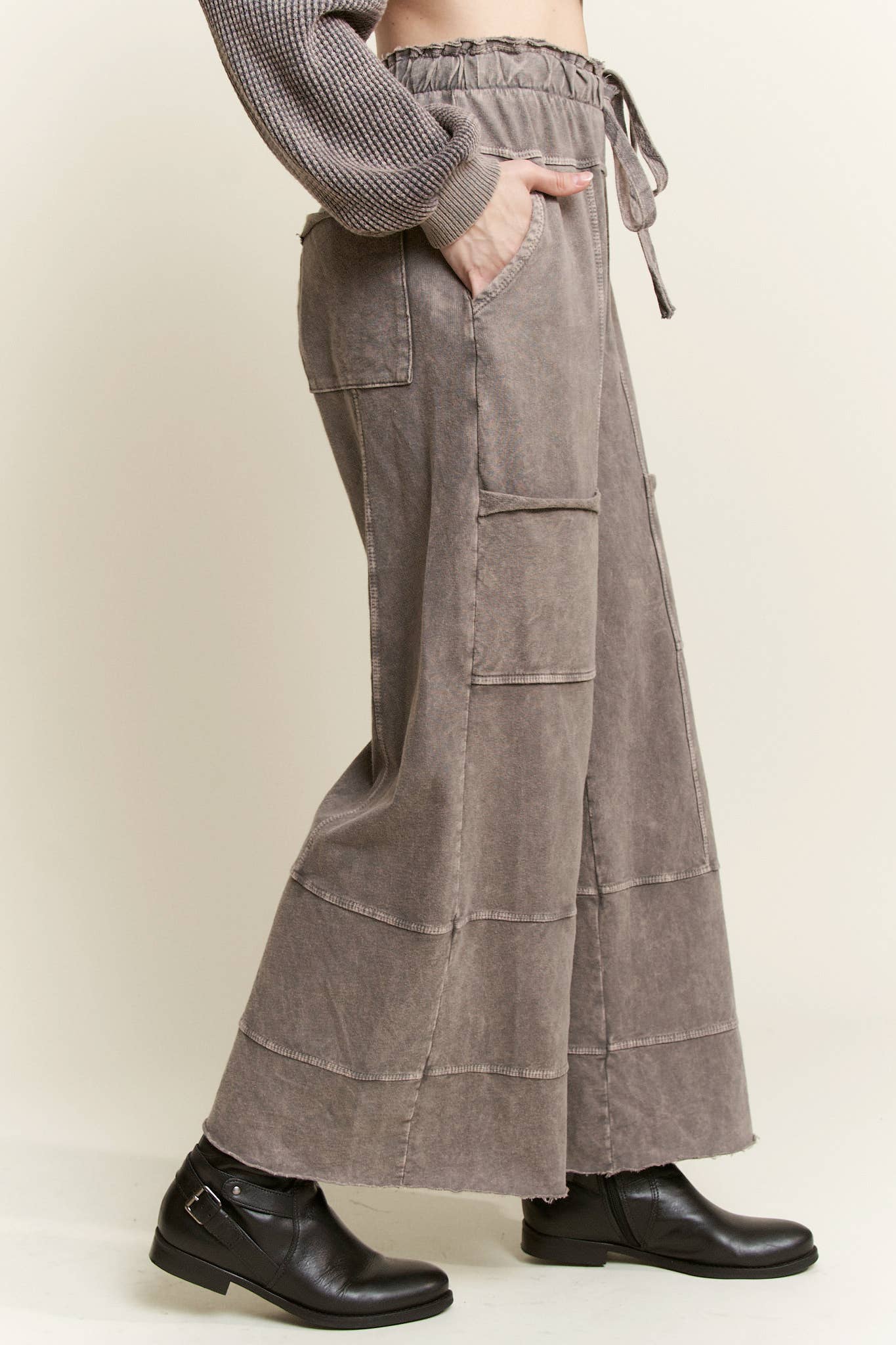 J.Her - Wholesale Pants - Women's - BEST Mineral Wash Wide leg Cropped pants HP552425