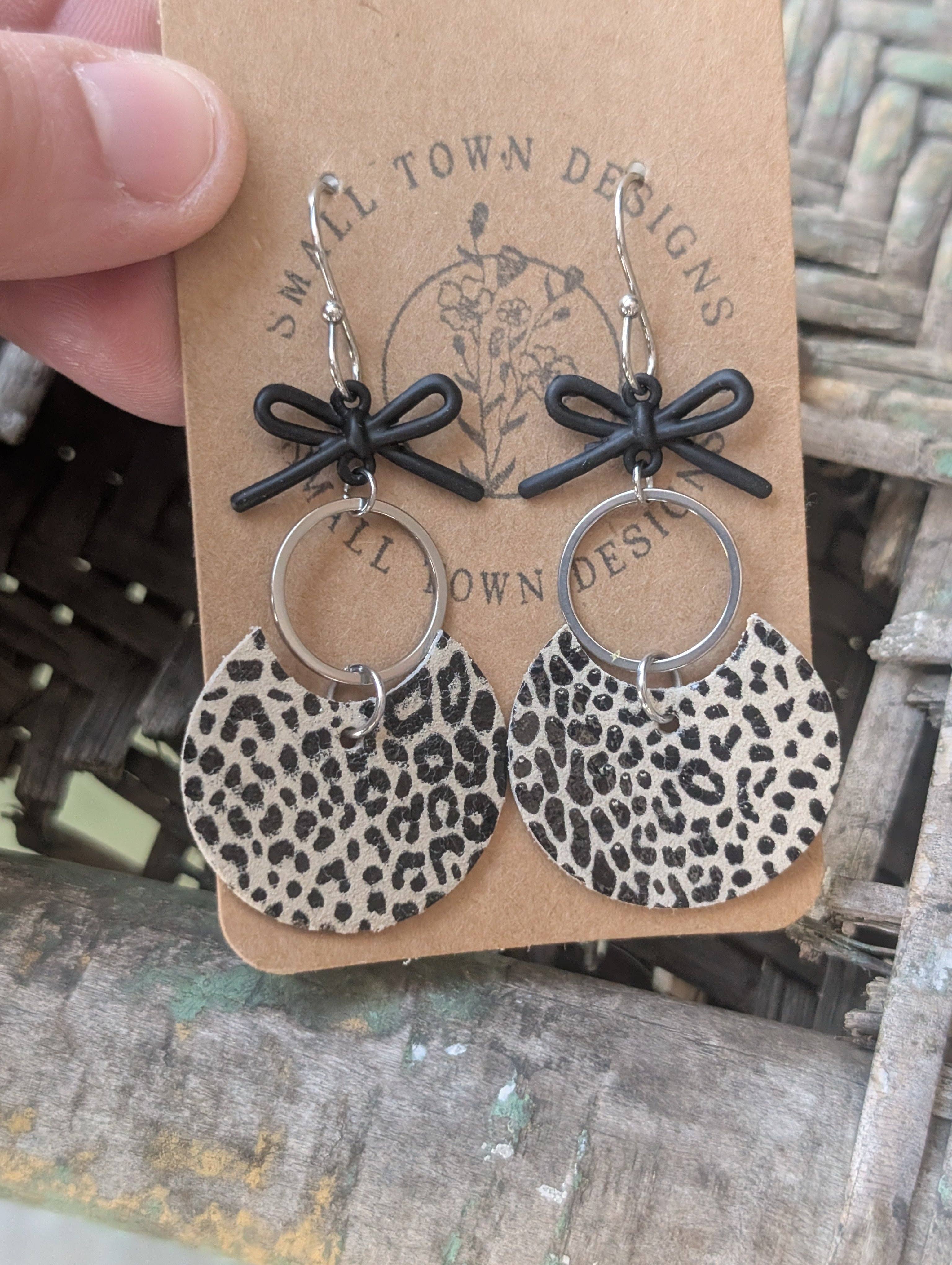 Small Town Designs - Wholesale Dangle Earrings - Jungle Leopard Drops1