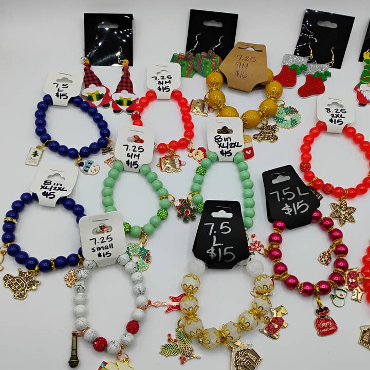 Swanky Lady Couture - Wholesale Charm/dangle bracelet - 11 Christmas charm bracelets for adults + 4 free earrings1