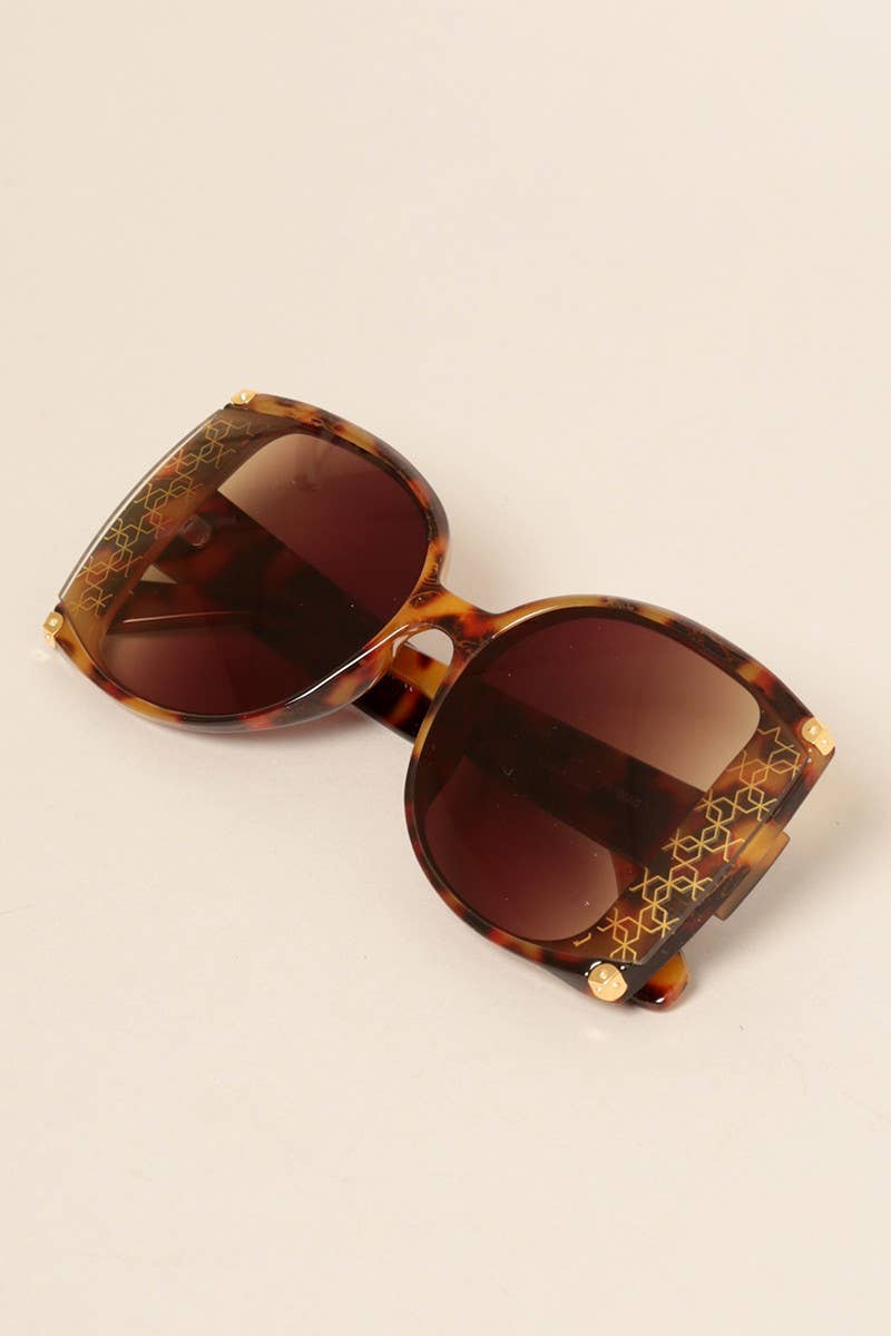  ASSORTED COLOR Women's Oversized Gradient Sunglasses for wholesale on Faire13