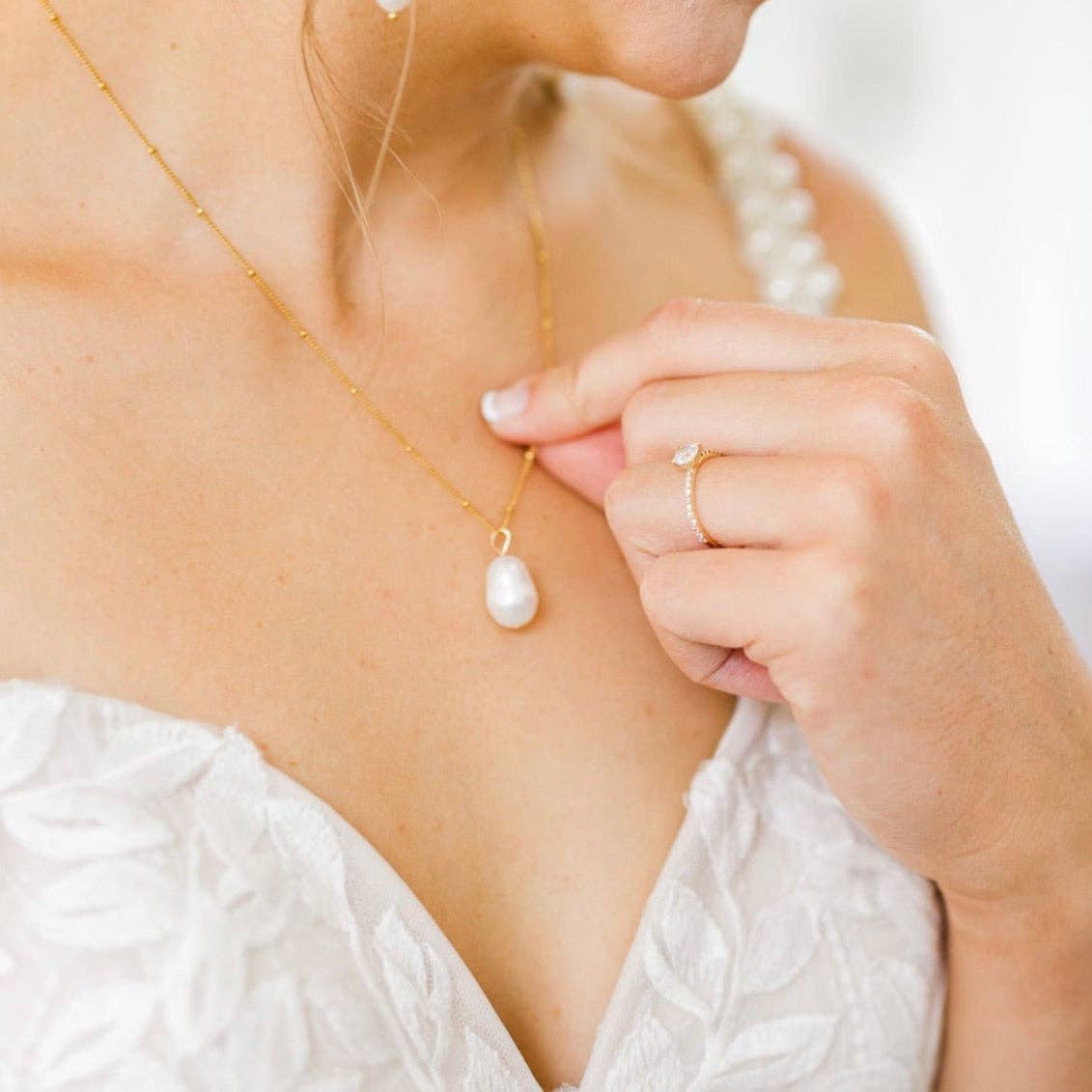 DRIP JEWELRY - Wholesale Pendant/Charm Necklace - Blakely Satellite Pearl Necklace0