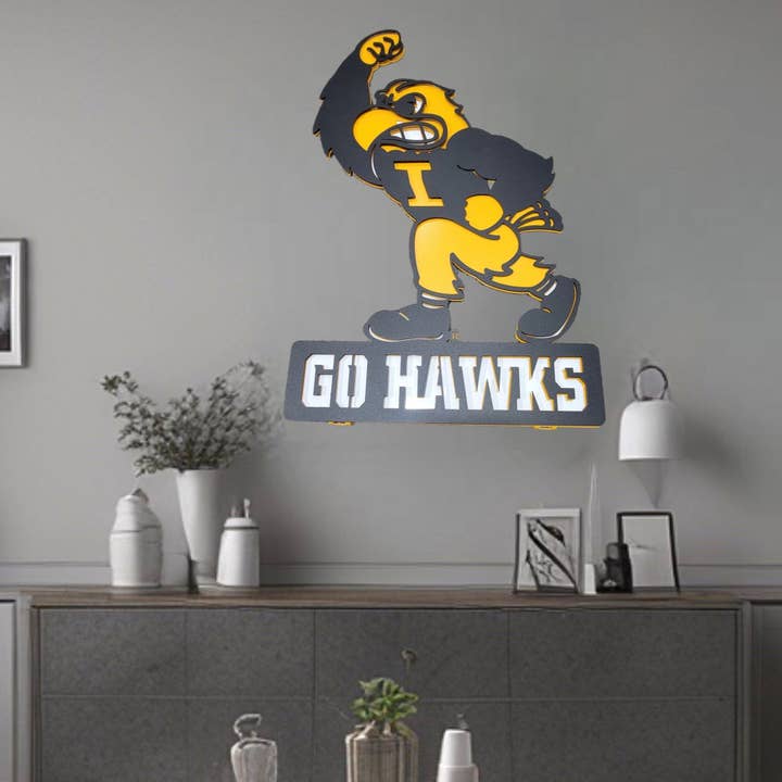 Iowa Hawkeyes Allez Hawks Combat Herky pour la vente par Premier Metal Art