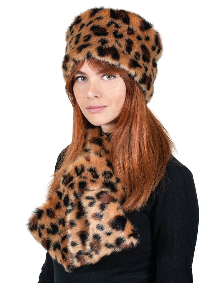 (H151 LEO) Hat: Short hair faux fur kossak for wholesale by AMATO NEWYORK Carolina Amato