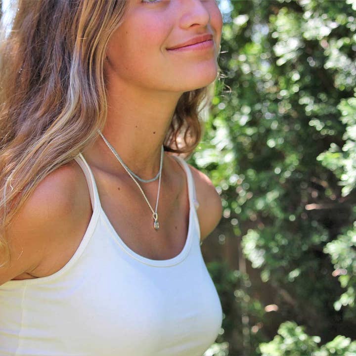 Asia West – Großhandel Perlenkette – Perlenkette mit rohem Smaragd 7