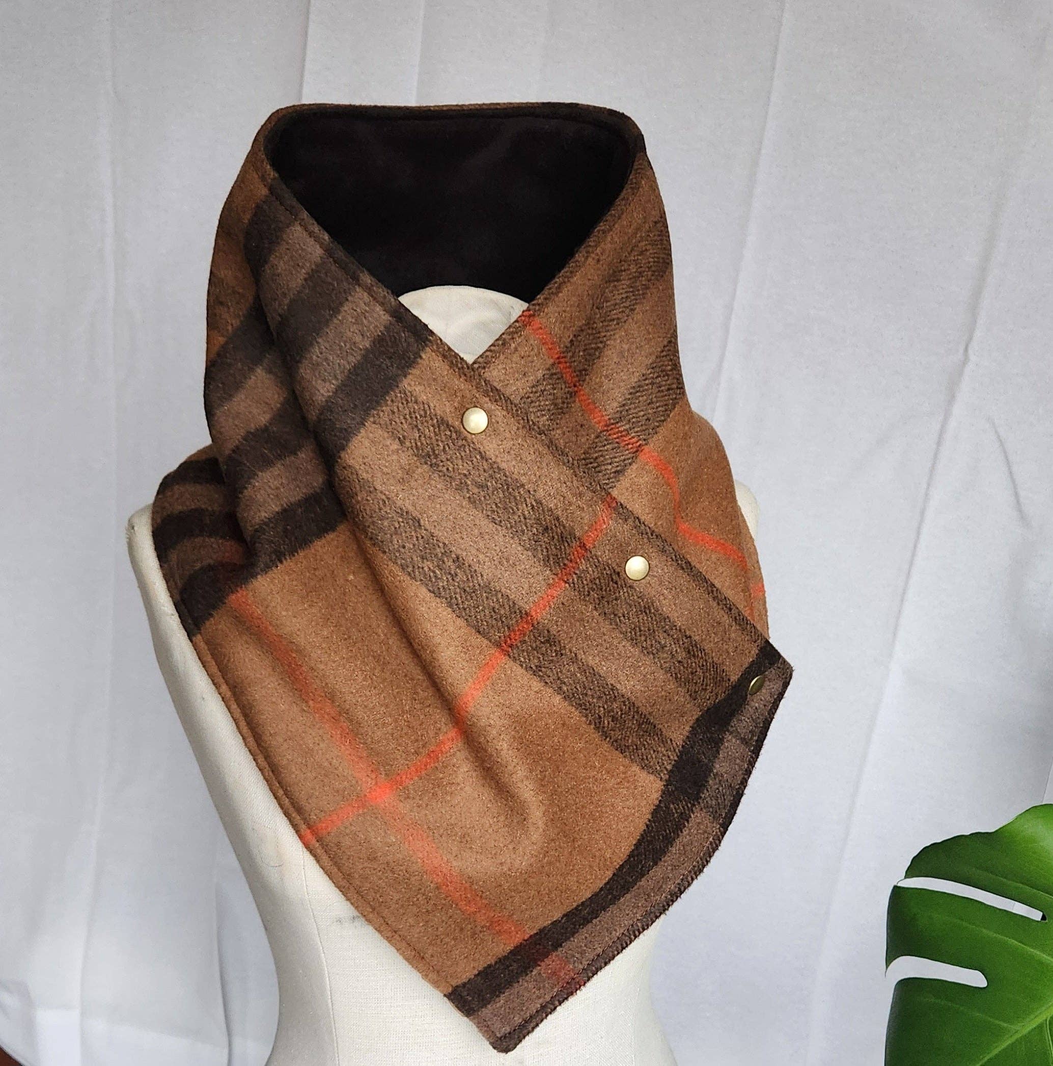 Grandma Skills - Wholesale Scarf - Women's - Snap Cowl-Dutton Plaid3