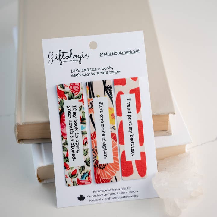 Summersault Bookmark Trio, regalo per lettore di libri Bookworm per la vendita all'ingrosso da parte di Giftologie