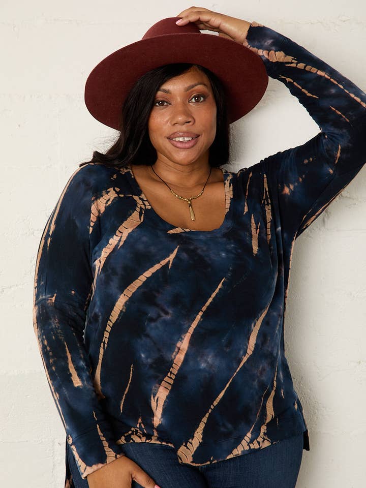 Savannah Sweatshirt in Moonshadow for wholesale by River + Sky