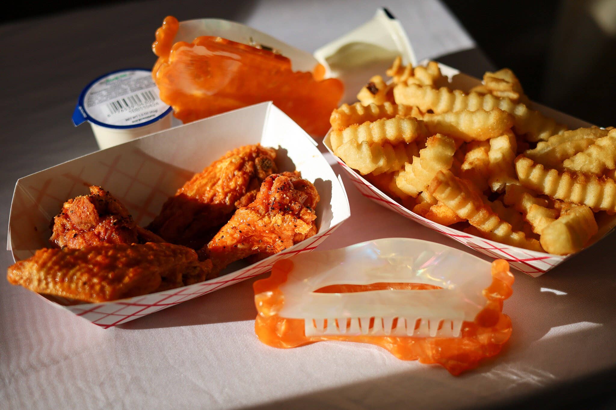 Brylliant Design LLC - Wholesale Hair Clip - Women's - Chicken Wing Claw Clip - Hair Accessory4