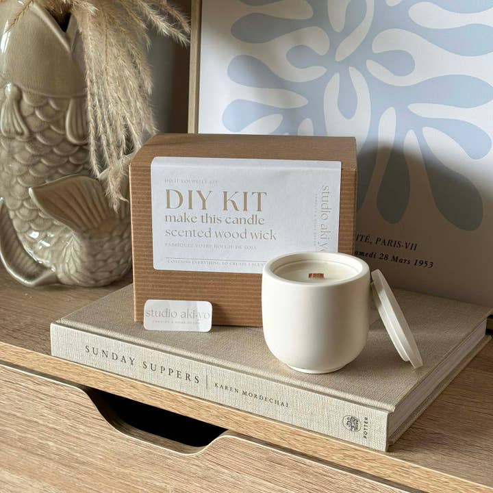 Studio Akiyo - Wholesale DIY Craft Kit - Rose Peony DIY Candle Making Kit Scented Wood Wick Candle