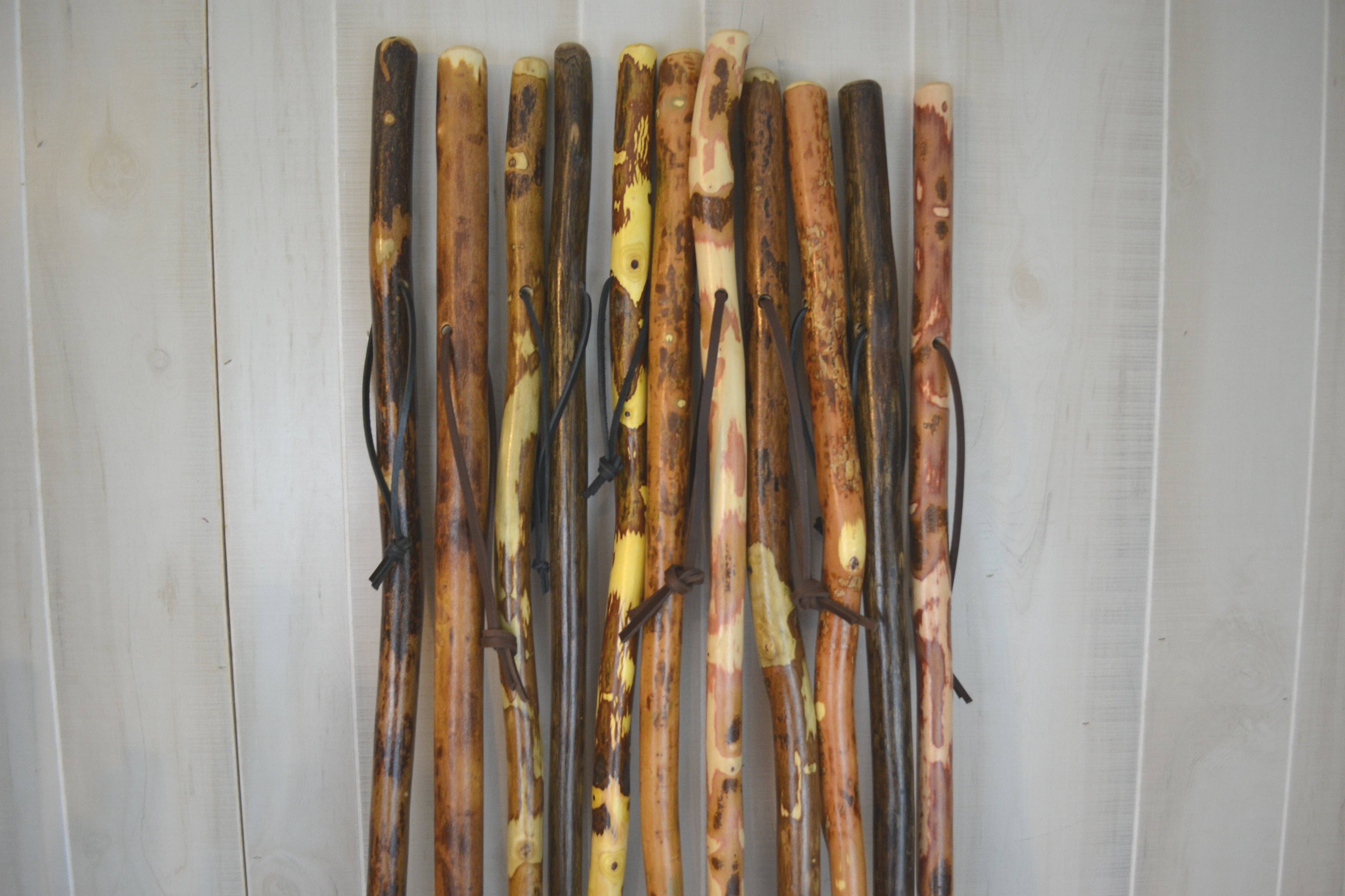 Creation Carvings LLC - Vente Accessoires de sport - Canne de marche, bâton de randonnée pour adultes mesurant jusqu'à 72 po7