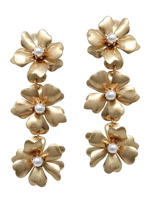 (C128) OORBEL MET PARELBLOEM voor wholesale door Jewelry Max