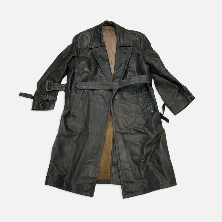 Trench-coat vintage en cuir allemand pour la vente par The Era NYC