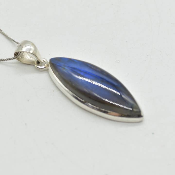 Labradoritvedhæng i 925 sølv, 2cm-4,9cm, ingen kæde for engroshandel hos Oriental Direct Craft Supplies