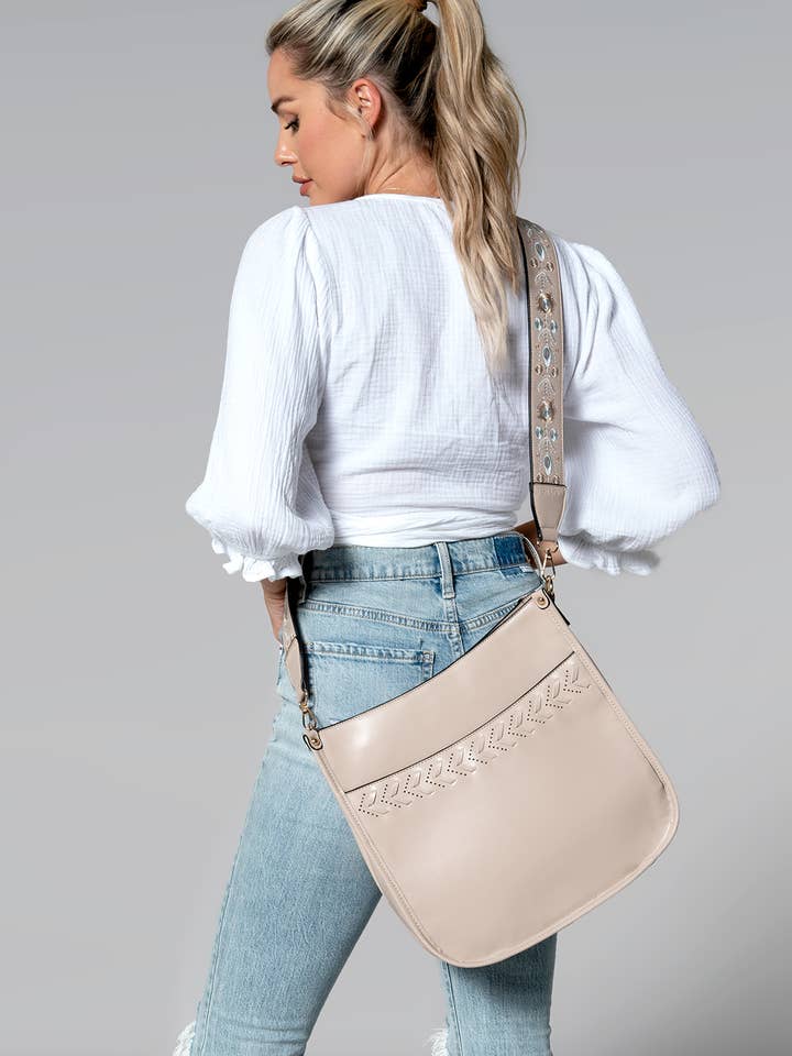 M2267 Pippa Stitch Accent Umhängetasche mit detailliertem Riemen für den Großhandel von Jen & Co.