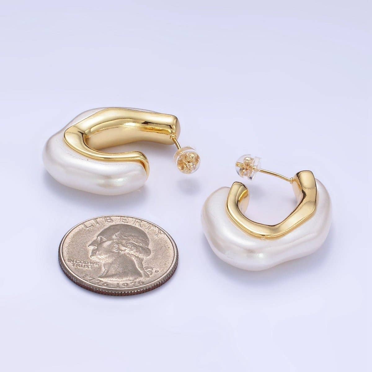 Aim Eternal - Wholesale Hoop Earrings - 24K Gold Filled 30mm Shell Pearl Geometric J-Shaped Hoop Earrings | Q1933
