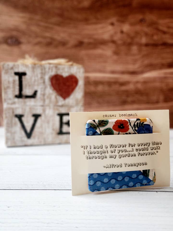 Ecklesezeichen — Valentinstag — Stoff-Lesezeichen mit Zitat für den Großhandel von Bamboo Hill