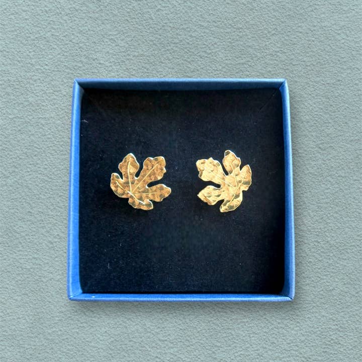 Hirondelle Bijoux - Wholesale Dangle Earrings - Fig leaf earrings1
