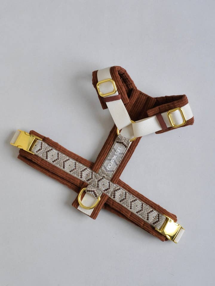 Hundsele - Terrakotta i manchestertyg för wholesale av Les Wafou