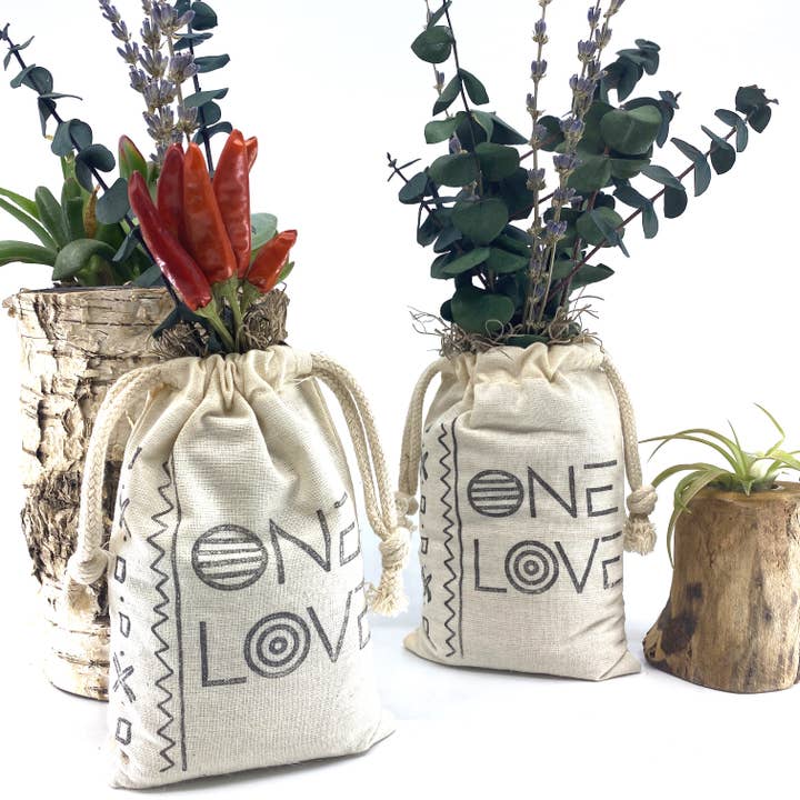 Sunsum Intentional Living - Wholesale Dried/Pressed Flowers - Sack of Flowers, One Love, Organic, Dried Flower Bouquet11