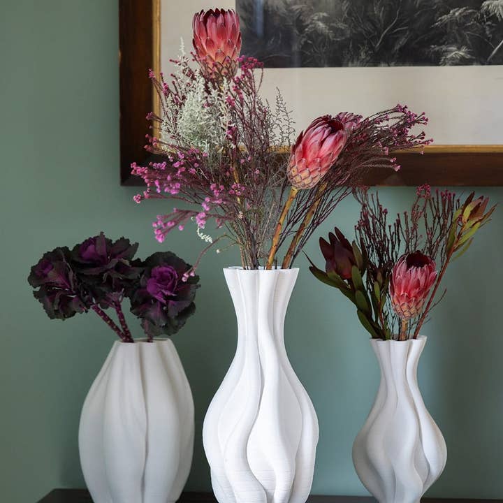 Madame Smart Ltd – Engroshandel Vase – Emilie Hvid Snoet Keramisk Vase