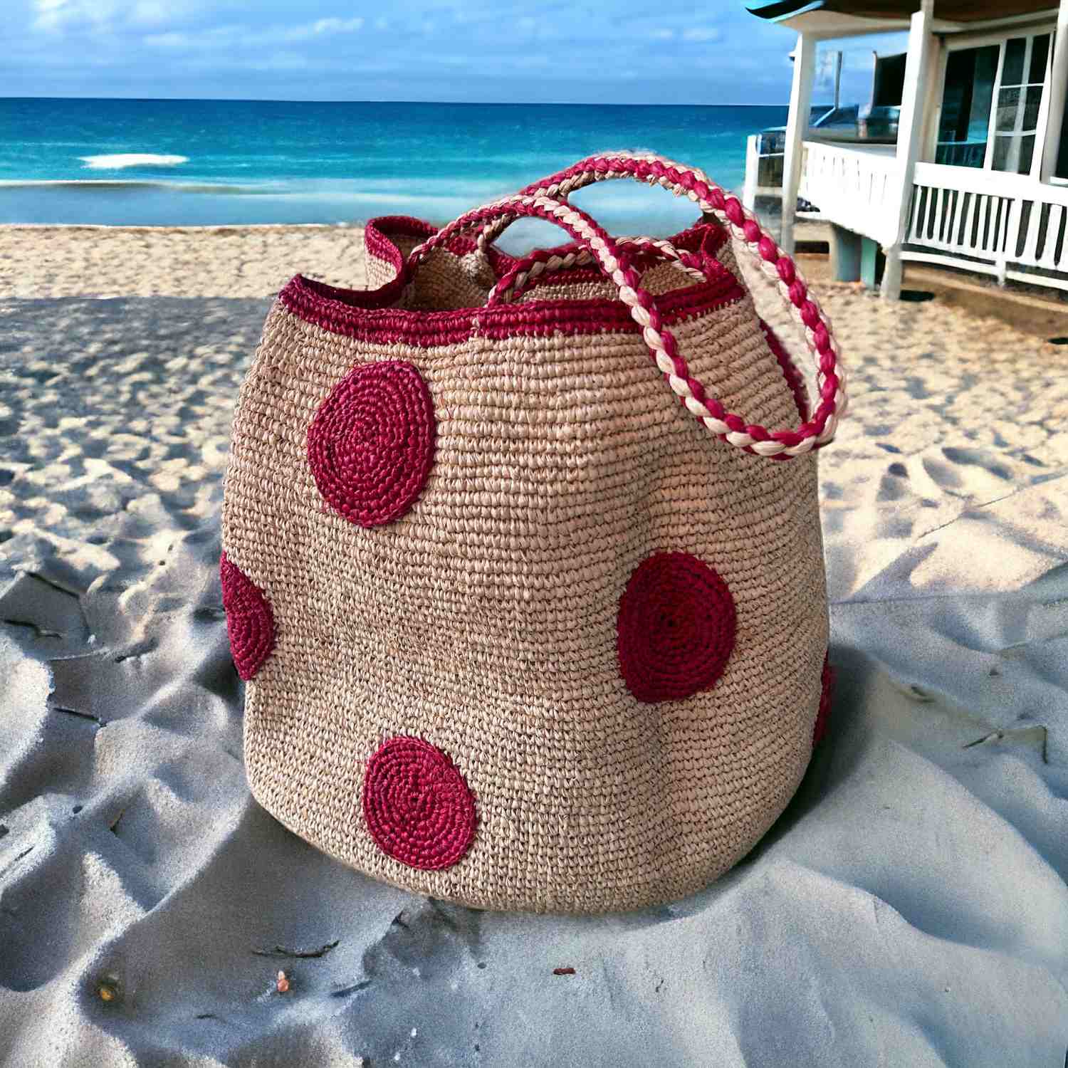 Rosso Biscotty - Borsa tote in paglia di rafia rossa in vendita all'ingrosso su Faire1