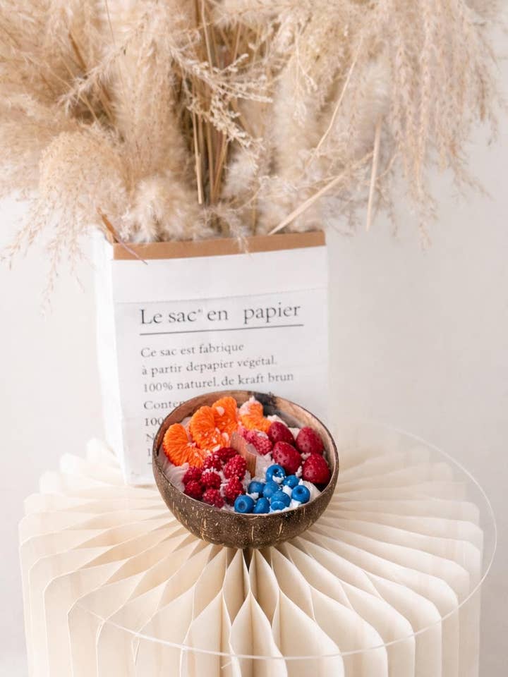 Sojawaskaars met Kokosgeur & Houten Lont voor wholesale door The lines studio