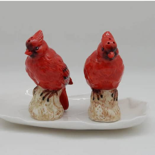 Green Pastures Wholesale - Wholesale Salt & Pepper Shaker Set - Salt And Pepper Shaker - Cute Porcelain Cardinals0