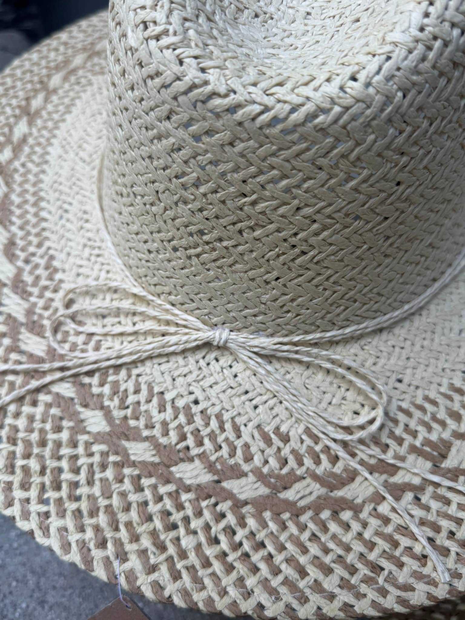 Love and Thyme - Wholesale Straw Hat - Women's - Modern Two Tone Boho Style Straw Hat3