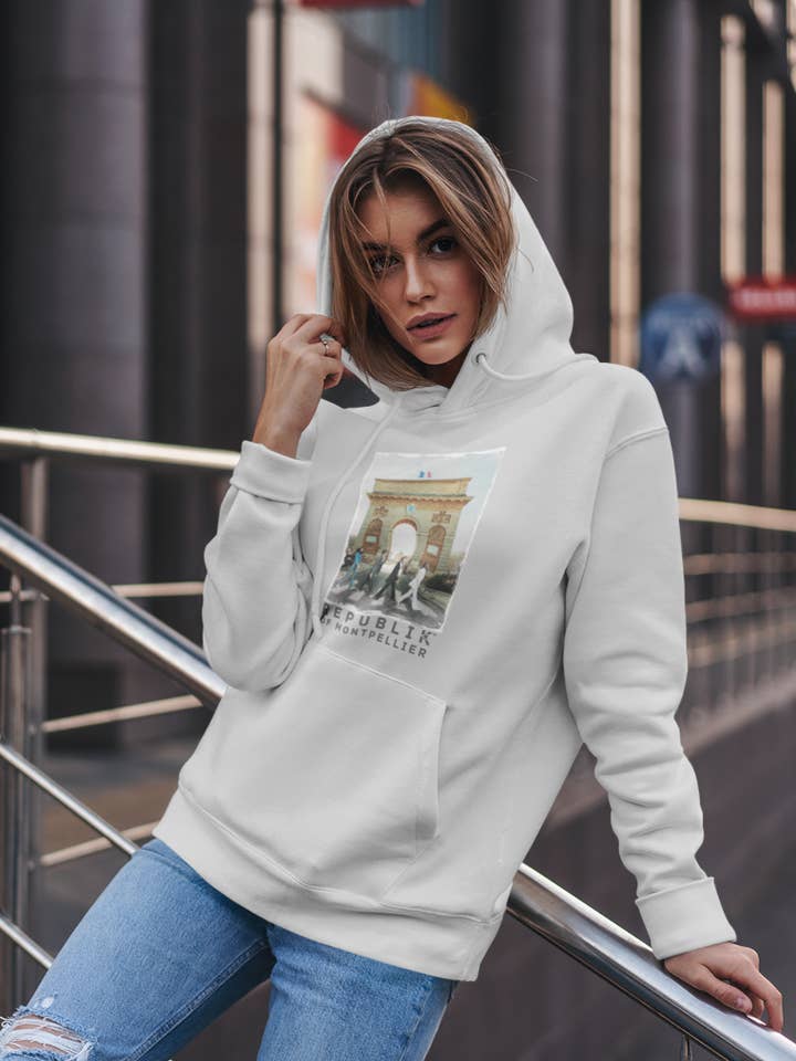 Sweat Beatles pour la vente par Republik Of