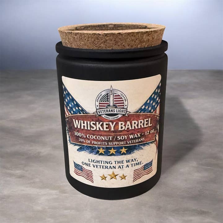 Whiskeyvat Sojakaars | Gerijpte Whiskey & Eikengeur voor wholesale door Veterans Light Candle Company