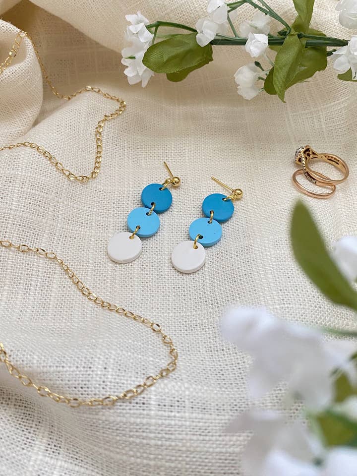 Pendientes colgantes en azul degradado para venta al por mayor de Muni Muni