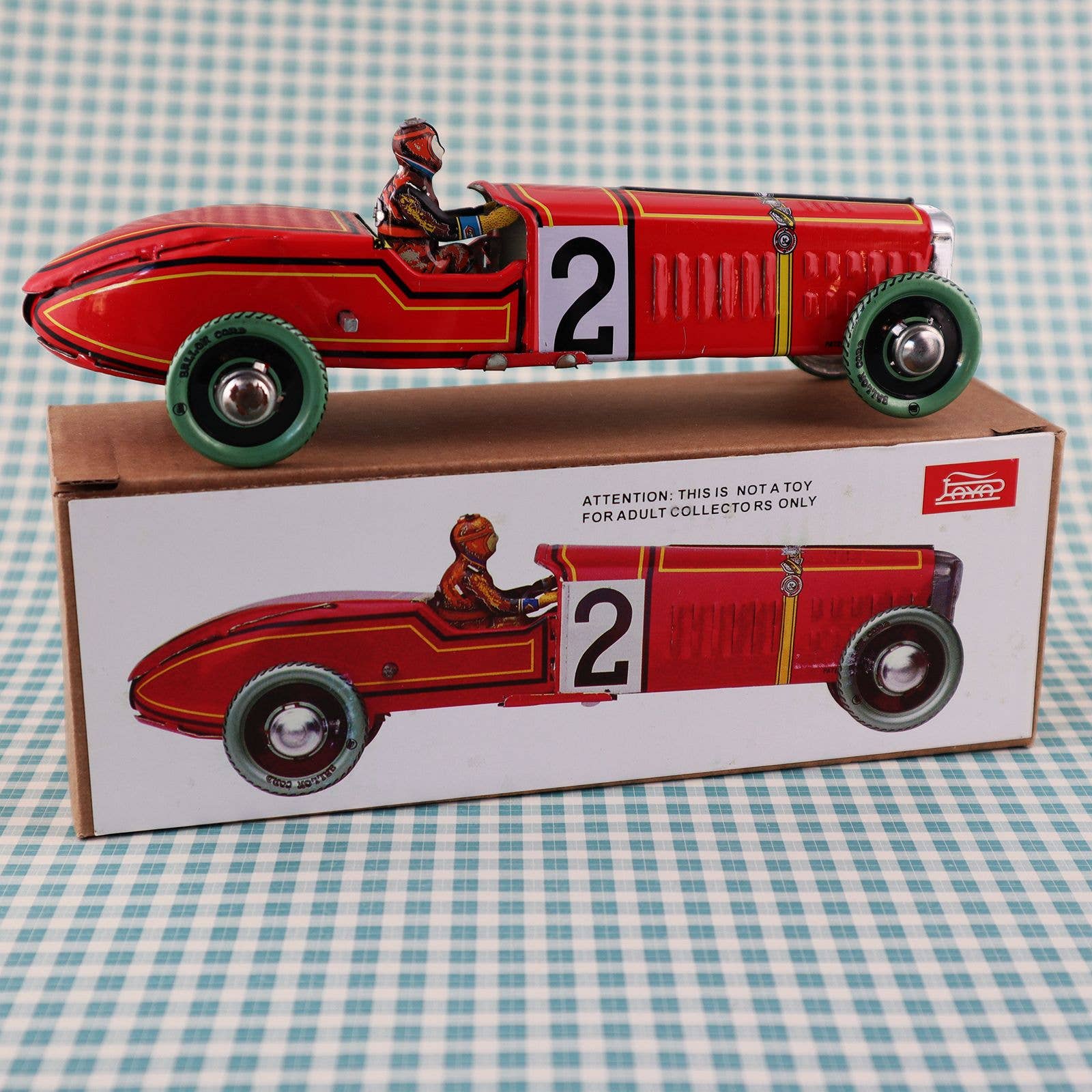 Tribal Trade GmbH - Venta al por mayor Juguete tradicional - Niños - Juguete metálico de coche de carreras vintage No. 28