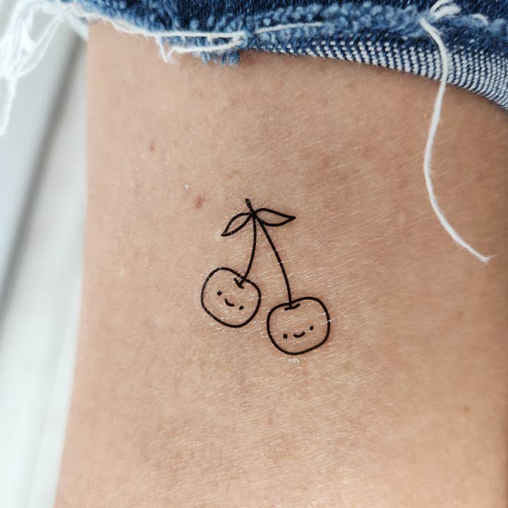 Tatuaggio temporaneo Kawai Cherry (set di 4) per la vendita all'ingrosso da parte di encredelicate