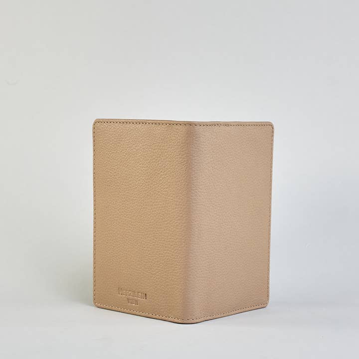 Herzilein-Wien GmbH - Wholesale Passport Case - Women's - Passhülle Leder 17