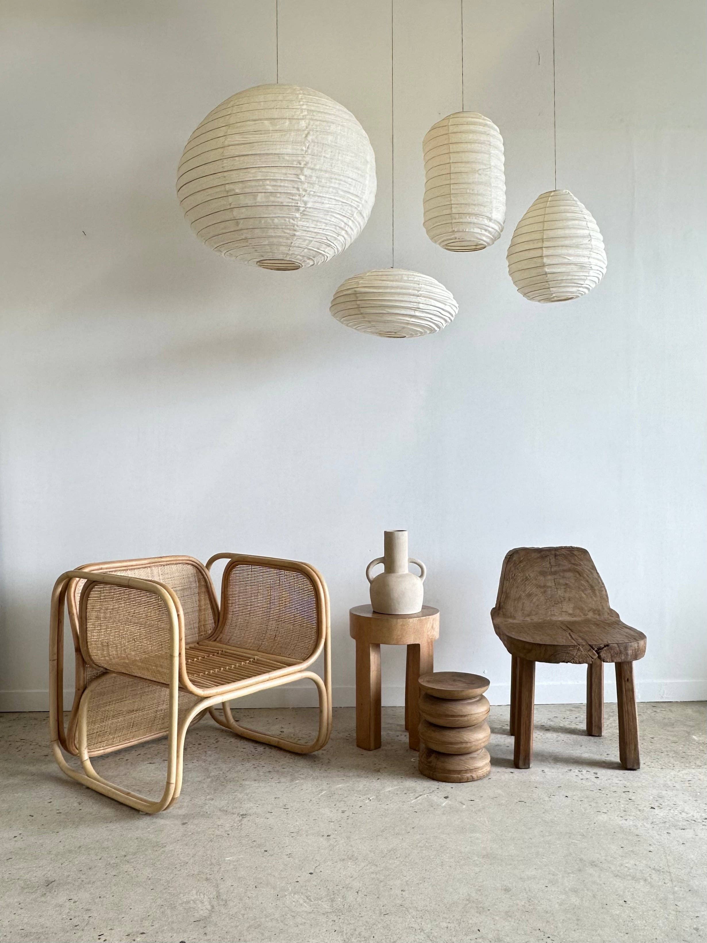 Office Objets - Wholesale Chandelier/Hanging Light - Average Japanese-style oval flattened pendant in rattan and natural linen H30 D4513