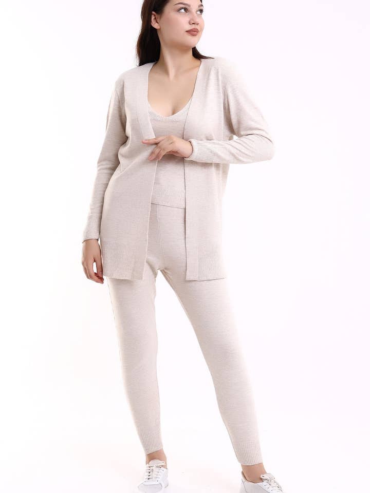 TRAJE DE 3 PIEZAS CON PANTALONES para venta al por mayor de Cloth Cube