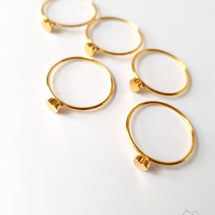 Thévy Guex - Wholesale Band/Stacked Ring - 24k gold plated minimalist mini heart ring3