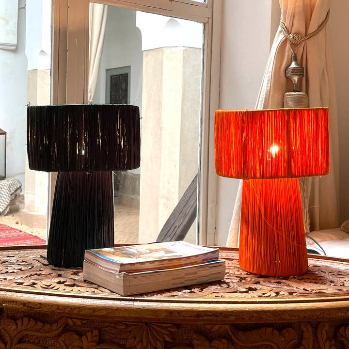 Gran Wholesale - Venta al por mayor Lámparas decorativas/de escritorio - Lámpara marroquí de rafia, lámpara de mesa de paja tejida a mano.