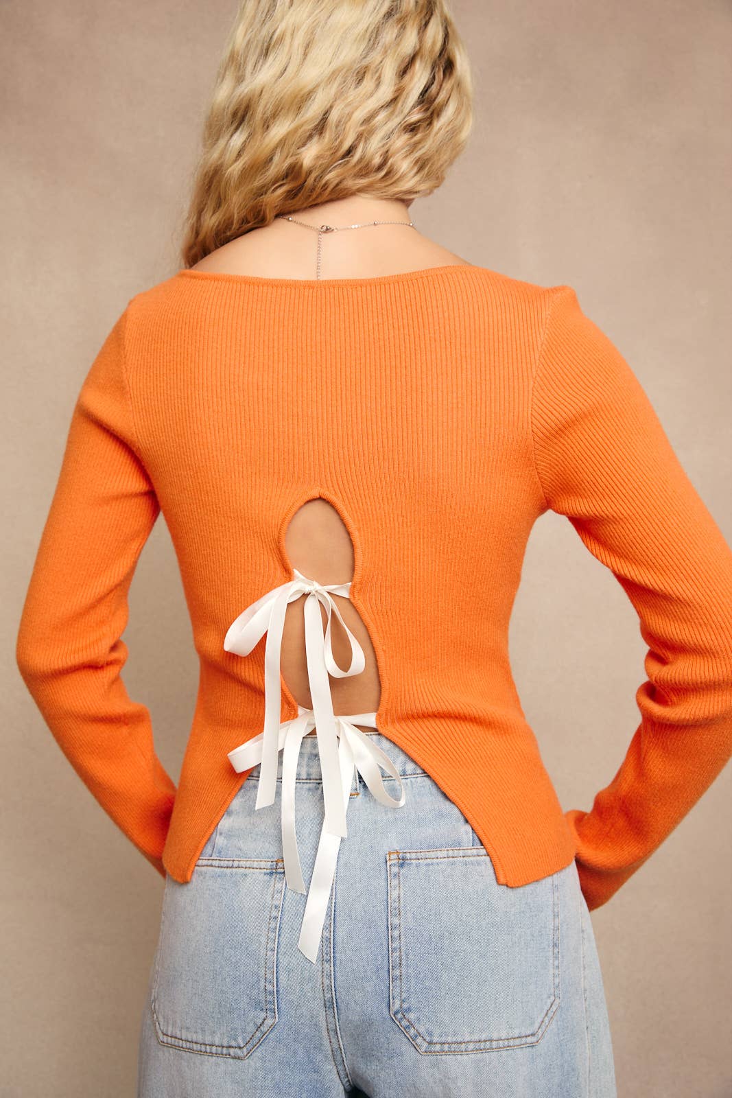 LE LIS - Wholesale Knit Sweater - Women's - BOAT NECK BOW BACK DETAIL SWEATER TOP5