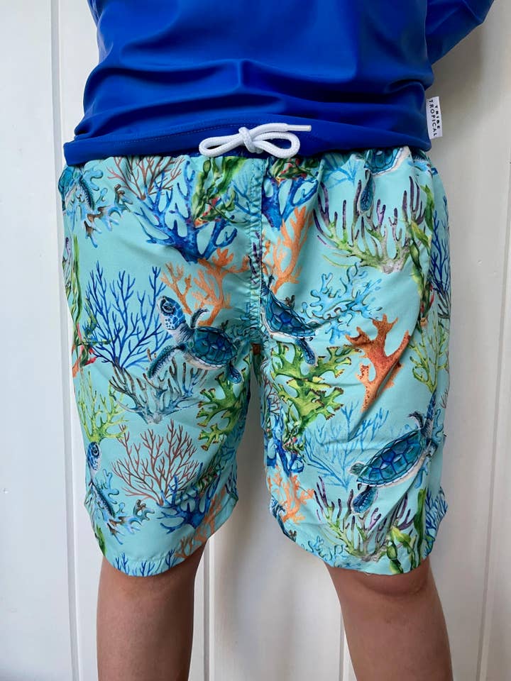 Bañador con estampado Turtle para niño - 'Bargara' para venta al por mayor de Tribe Tropical