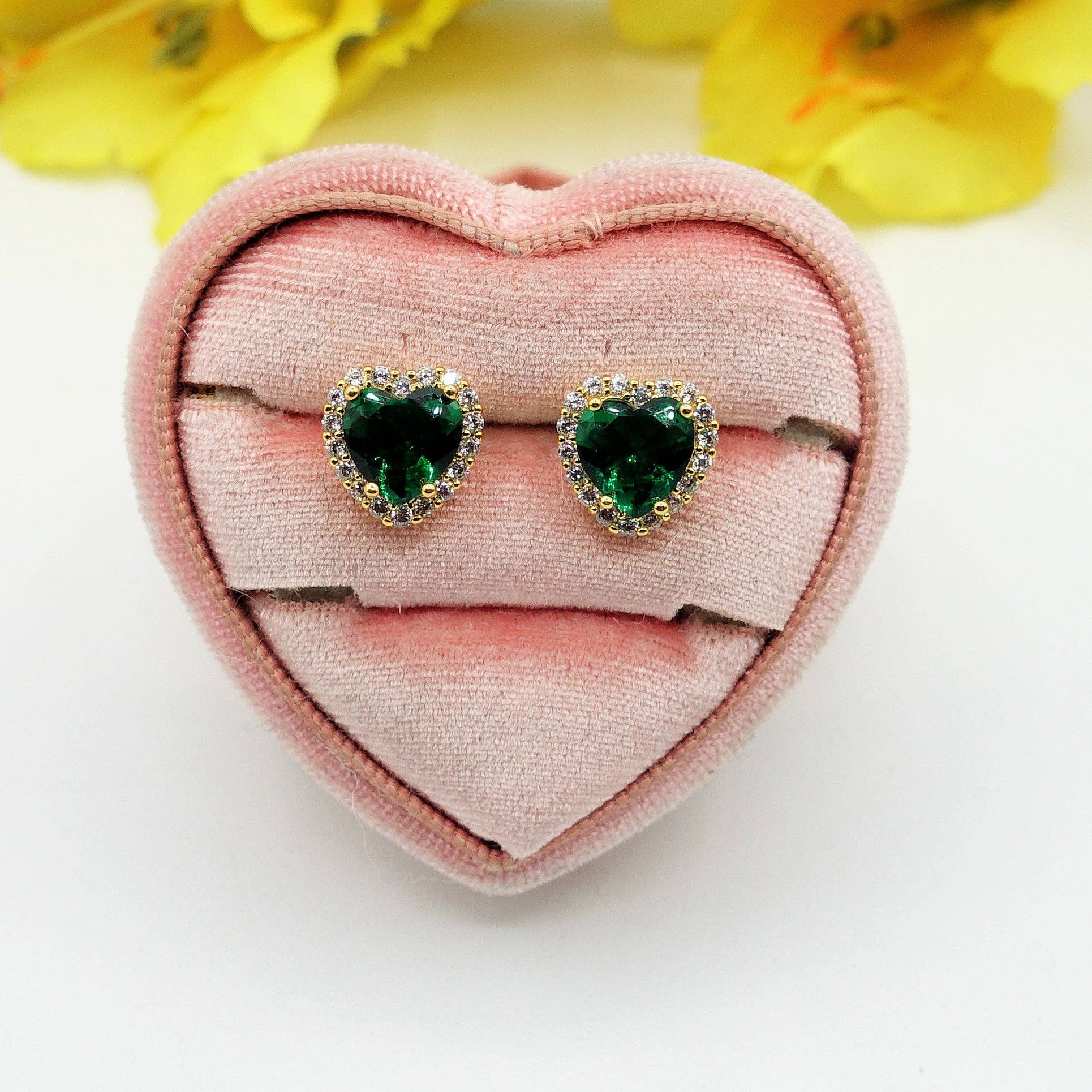 Daemon srls - Wholesale Stud/Post Earrings - DIANA ~Orecchini a bottone con cubic zirconia a forma di cuore26