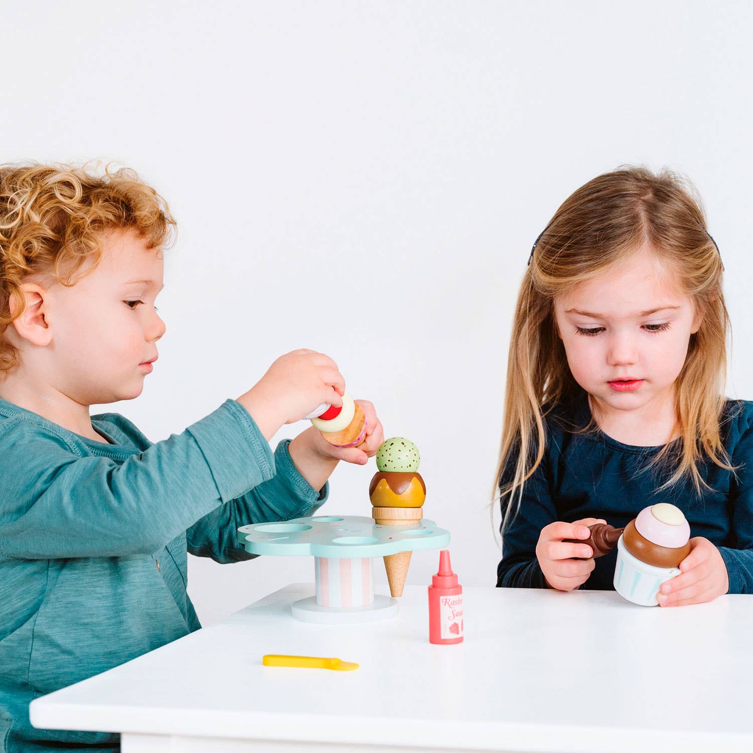 Le Toy Van - Wholesale Toy Set - Kids - Carlos ice cream stand TV310-C (New Look)/Ice Cream Stand4