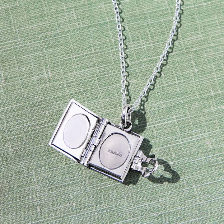 Otis Jaxon London – wholesale Locket necklace – Sterling Silver Book Locket Necklace5