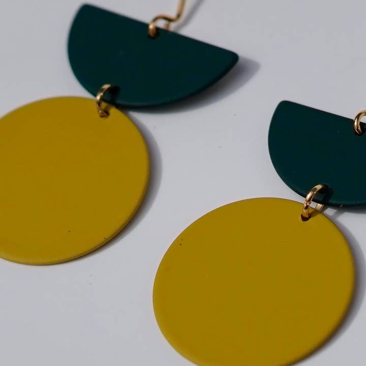 Copper Bee – Großhandel Ohrhänger – Helle, auffällige Statement-Ohrringe3