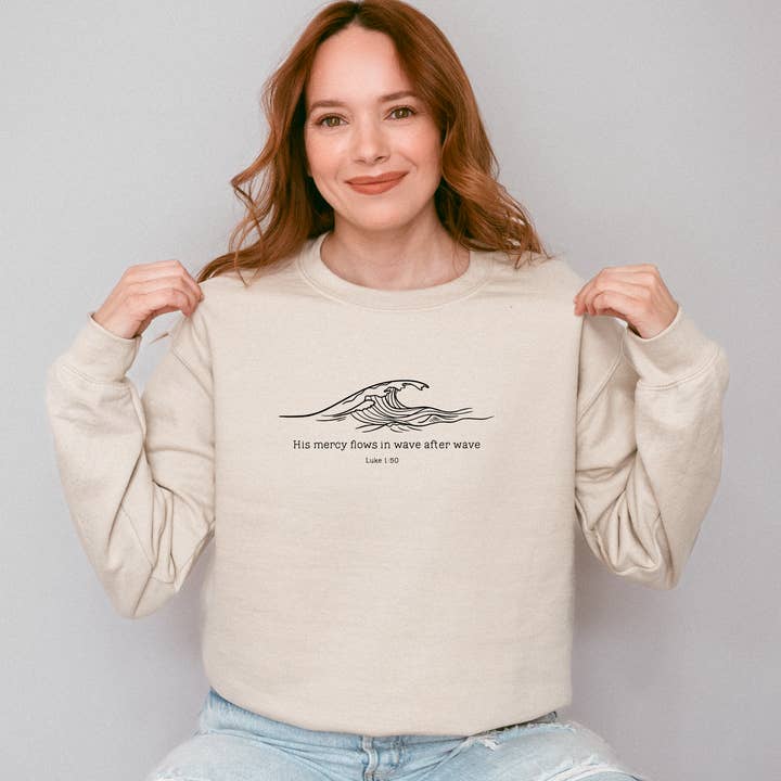 His Mercy Flows Luke 1:50 Christian sweatshirt met grafische print voor wholesale door Words & Wellness