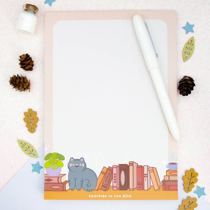 Book Lover A5 Note Pad pour la vente par Sparkles in the Wild